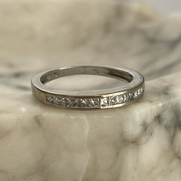 Solid 14K white gold diamond ring natural princess diamonds stacking band VTG - Picture 5 of 15